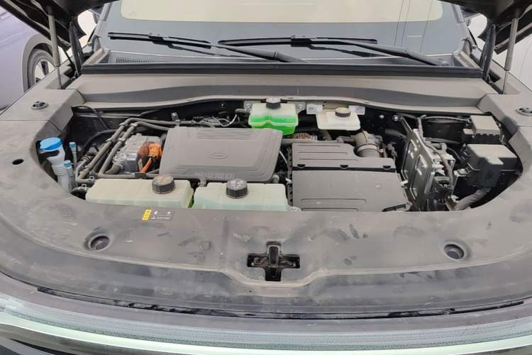 Used GAC Trumpchi Xiangwang S7 2025 205 km Max LiDAR Version Engine Bay