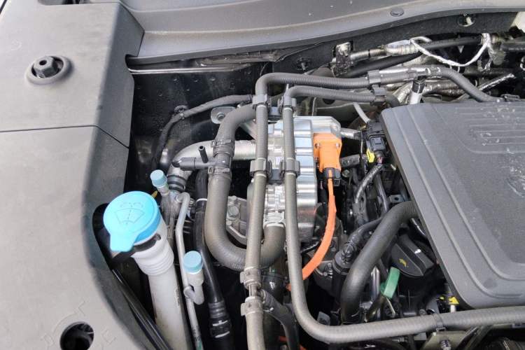 Used GAC Trumpchi Xiangwang S7 2025 Model 205km Pro+ Edition Engine Bay Right