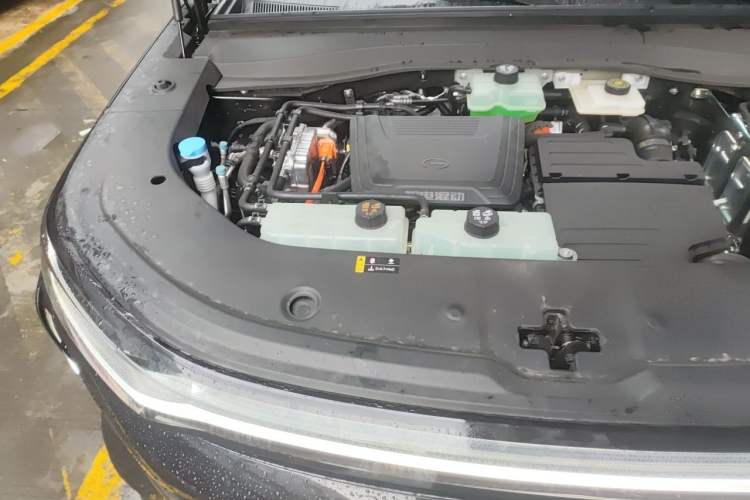 Used GAC Trumpchi Xiangwang S7 2025 Model 205km Pro+ Edition Engine Bay Right
