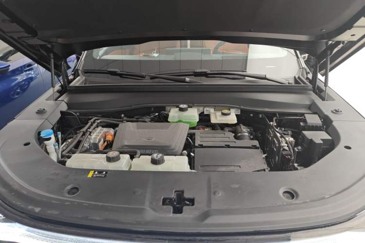 Used GAC Trumpchi Xiangwang S7 2025 205 km Max LiDAR Version Engine Bay