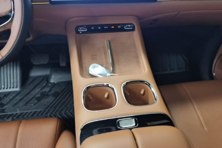Used GAC Trumpchi Xiangwang S7 2025 205 km Max LiDAR Version Gear Lever
