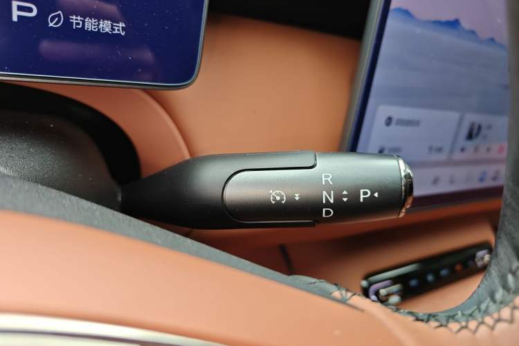 Used GAC Trumpchi Xiangwang S7 2025 205km Max Intelligent Driving Version Gear Lever