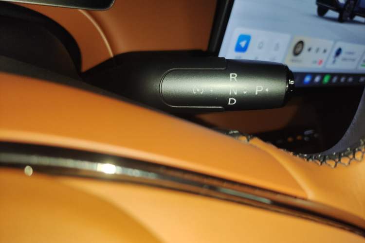 Used GAC Trumpchi Xiangwang S7 2025 180km Ultra All-Wheel Drive LiDAR Edition Gear Lever