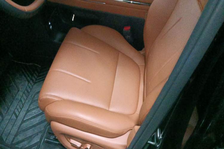 Used GAC Trumpchi Xiangwang S7 2025 205 km Max LiDAR Version Left Front Seat
