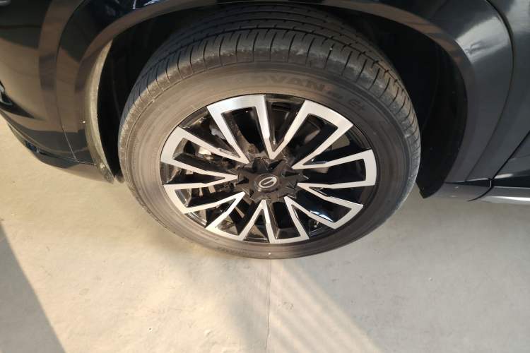 Used GAC Trumpchi Xiangwang S7 2025 205 km Max Version Left Front Wheel Hub
