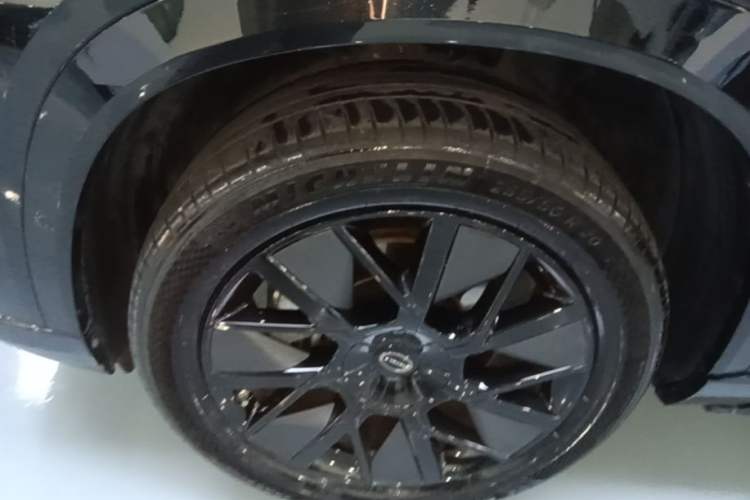 Used GAC Trumpchi Xiangwang S7 2025 205 km Max LiDAR Version Left Front Wheel Hub