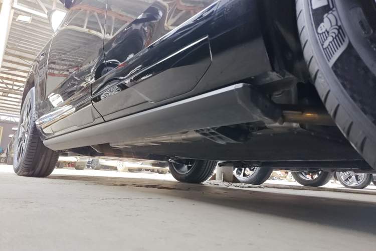 Used GAC Trumpchi Xiangwang S7 2025 205 km Max LiDAR Version Left Side Sill
