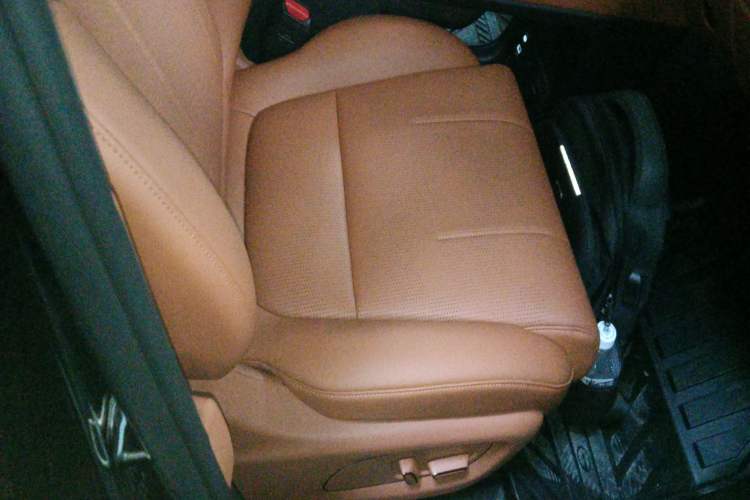 Used GAC Trumpchi Xiangwang S7 2025 205 km Max LiDAR Version Right Front Seat