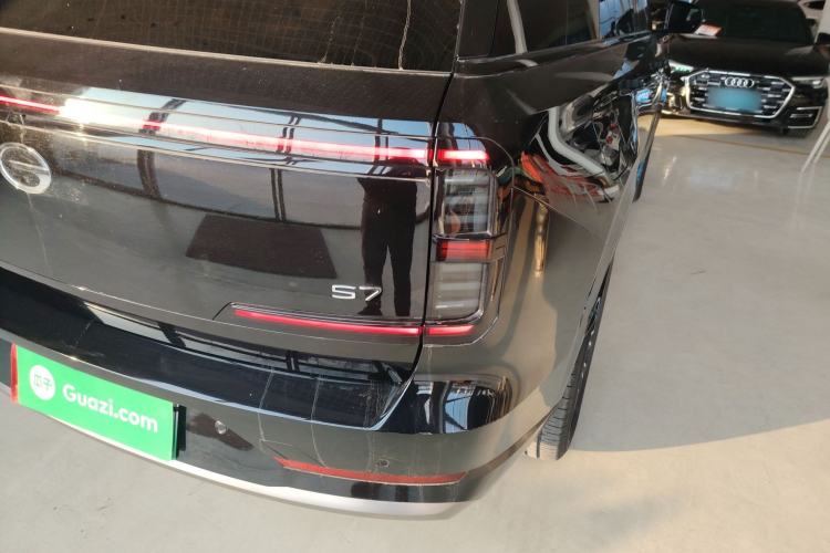 Used GAC Trumpchi Xiangwang S7 2025 205 km Max Version Right Rear Taillight