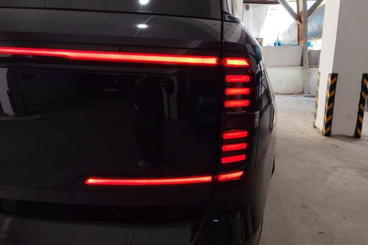 Used GAC Trumpchi Xiangwang S7 2025 205 km Max LiDAR Version Right Rear Taillight