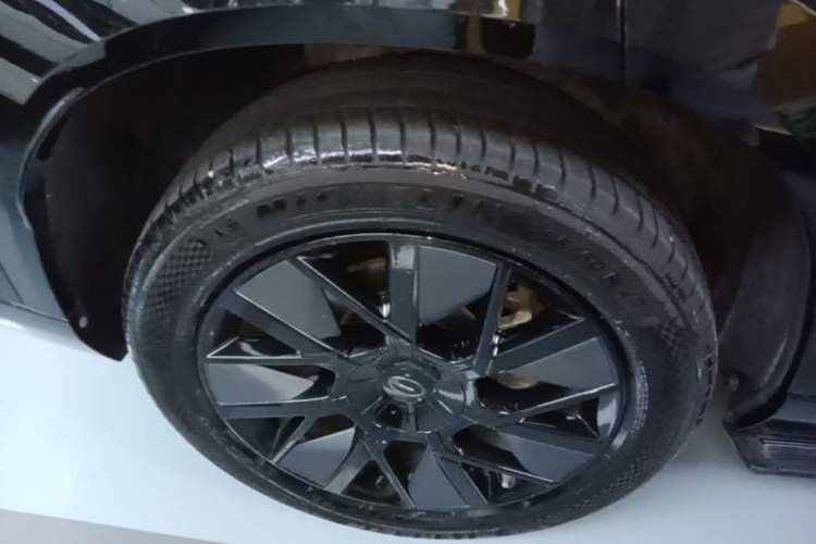 Used GAC Trumpchi Xiangwang S7 2025 205 km Max LiDAR Version Right Rear Wheel Hub