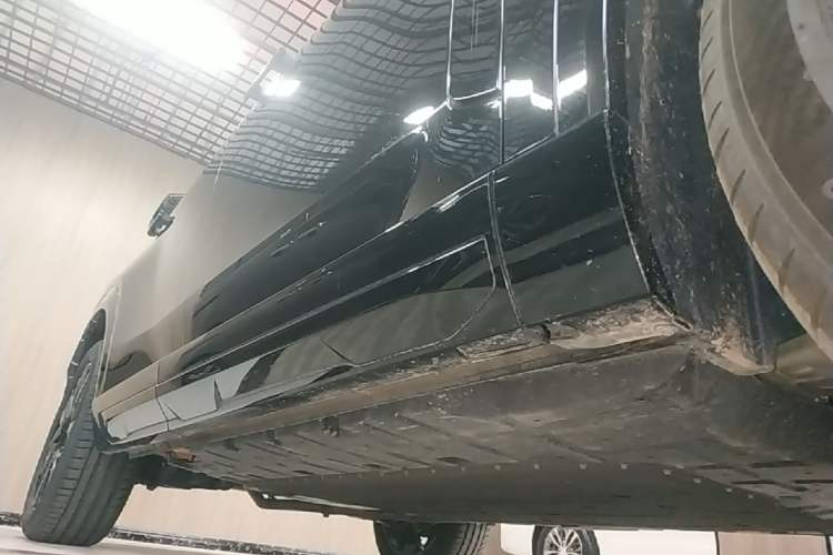 Used GAC Trumpchi Xiangwang S7 2025 205 km Max LiDAR Version Right Side Sill