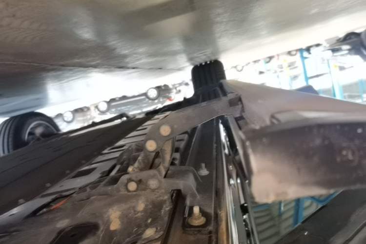 Used GAC Trumpchi Xiangwang S7 2025 205 km Max LiDAR Version Right Side Sill