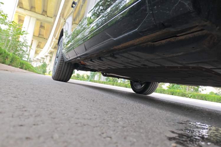 Used GAC Trumpchi Xiangwang S7 2025 205 km Max LiDAR Version Right Side Sill