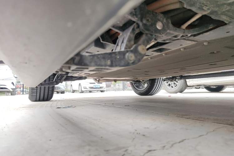 Used GAC Trumpchi Xiangwang S7 2025 205 km Max LiDAR Version Right Side Sill
