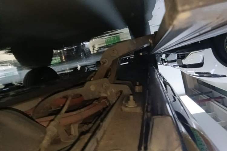 Used GAC Trumpchi Xiangwang S7 2025 205 km Max LiDAR Version Right Side Sill