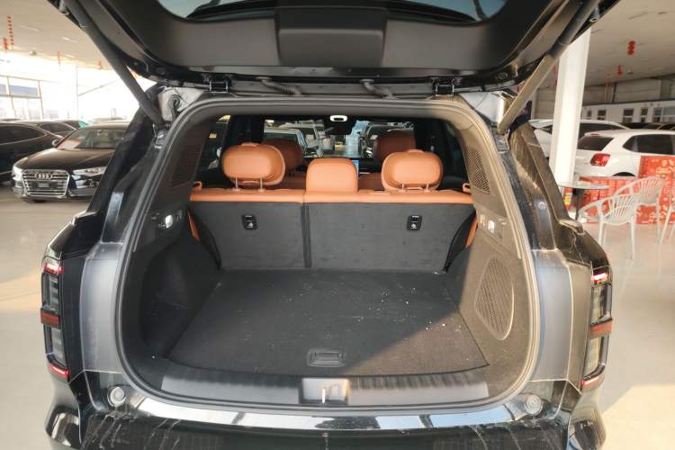 Used GAC Trumpchi Xiangwang S7 2025 205 km Max Version Trunk