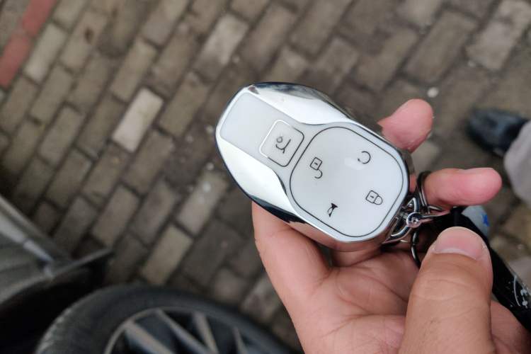 Used GAC Trumpchi Xiangwang S7 2025 180km Ultra All-Wheel Drive LiDAR Edition Vehicle Key