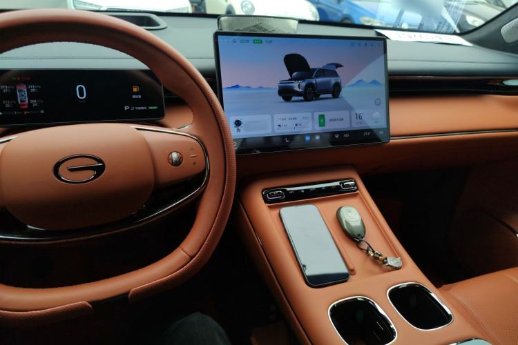 Used GAC Trumpchi Xiangwang S7 2025 180km Ultra All-Wheel Drive LiDAR Edition Center Console