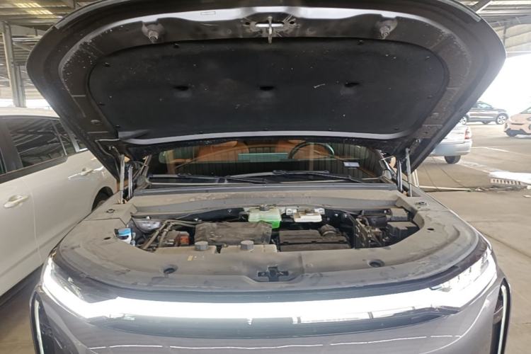 Used GAC Trumpchi Xiangwang S7 2025 205 km Max LiDAR Version Engine Bay
