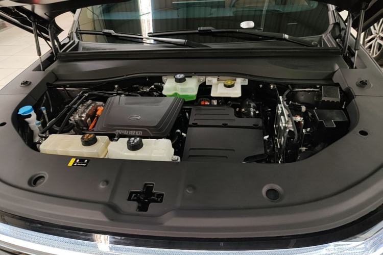 Used GAC Trumpchi Xiangwang S7 2025 205km Max Intelligent Driving Version Engine Bay