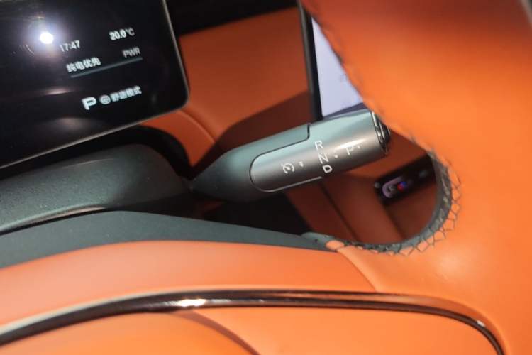 Used GAC Trumpchi Xiangwang S7 2025 205 km Max LiDAR Version Gear Lever