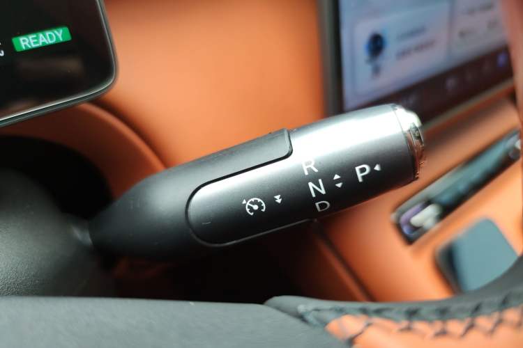 Used GAC Trumpchi Xiangwang S7 2025 180km Ultra All-Wheel Drive LiDAR Edition Gear Lever