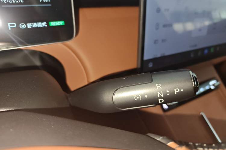 Used GAC Trumpchi Xiangwang S7 2025 205 km Max LiDAR Version Gear Lever