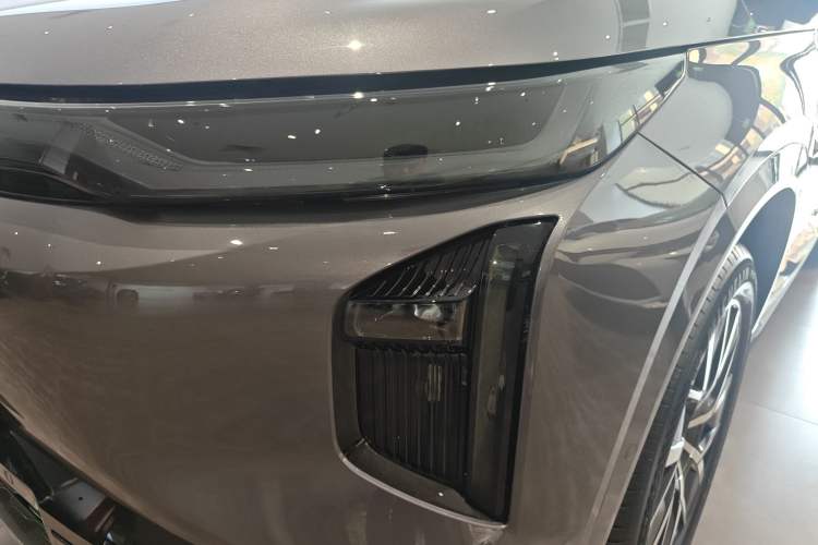 Used GAC Trumpchi Xiangwang S7 2025 205 km Max LiDAR Version Left Front Headlight