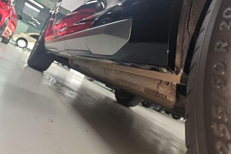 Used GAC Trumpchi Xiangwang S7 2025 205 km Max LiDAR Version Left Side Sill