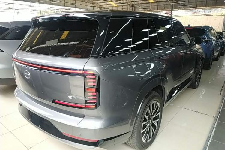 Used GAC Trumpchi Xiangwang S7 2025 205 km Max Version Rear Right 45 Deg