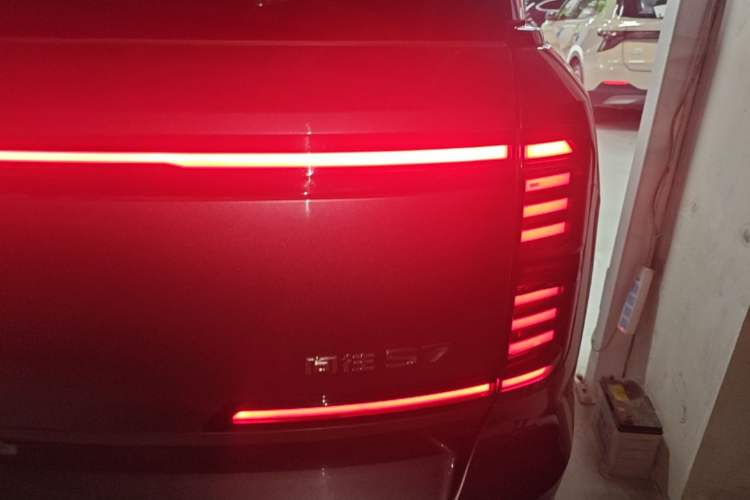 Used GAC Trumpchi Xiangwang S7 2025 205 km Max LiDAR Version Right Rear Taillight