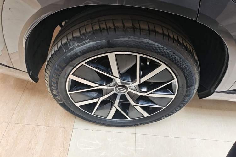 Used GAC Trumpchi Xiangwang S7 2025 205 km Max LiDAR Version Right Rear Wheel Hub