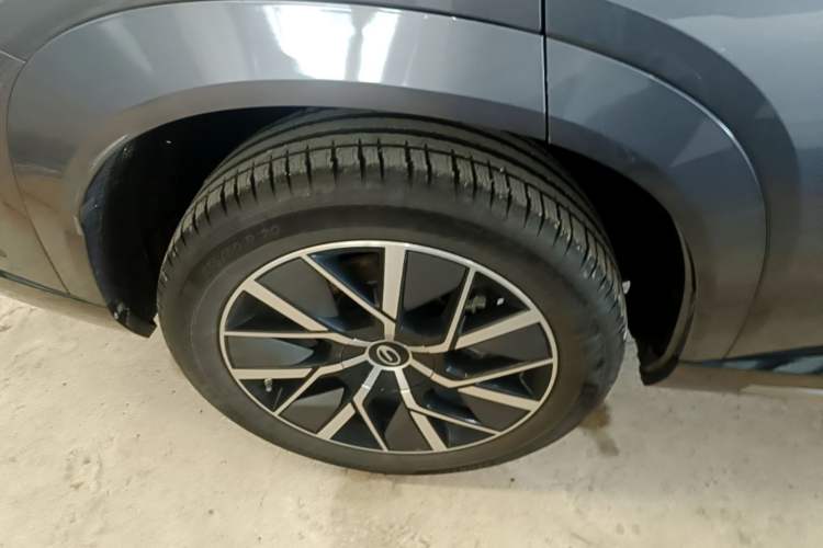 Used GAC Trumpchi Xiangwang S7 2025 205 km Max LiDAR Version Right Rear Wheel Hub