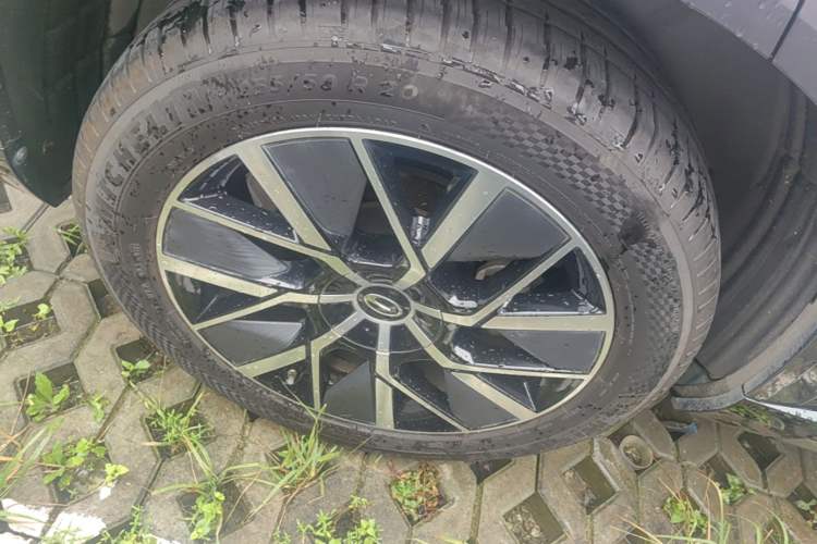Used GAC Trumpchi Xiangwang S7 2025 205 km Max LiDAR Version Right Rear Wheel Hub