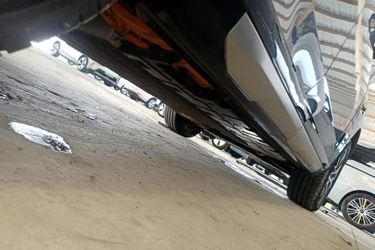 Used GAC Trumpchi Xiangwang S7 2025 205 km Max LiDAR Version Right Side Sill