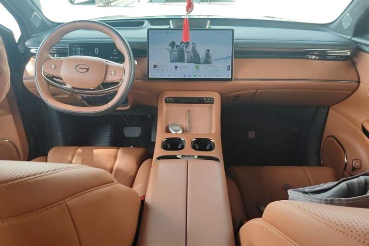 Used GAC Trumpchi Xiangwang S7 2025 180km Ultra All-Wheel Drive LiDAR Edition Center Console