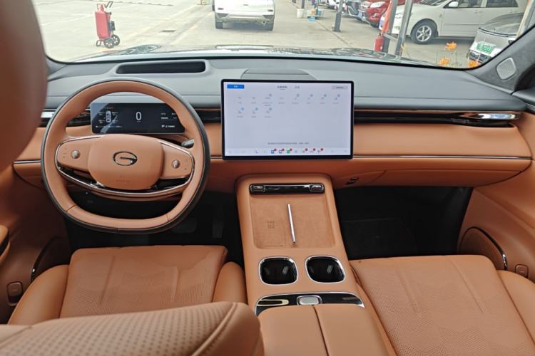 Used GAC Trumpchi Xiangwang S7 2025 180km Ultra All-Wheel Drive LiDAR Edition Center Console