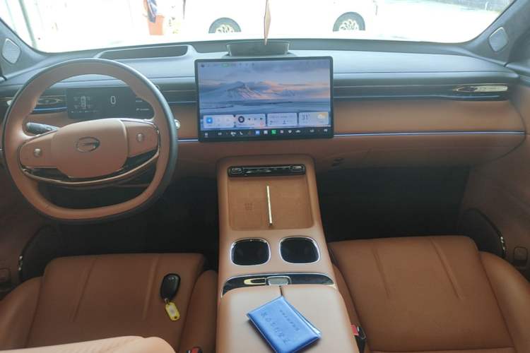 Used GAC Trumpchi Xiangwang S7 2025 180km Ultra All-Wheel Drive LiDAR Edition Center Console