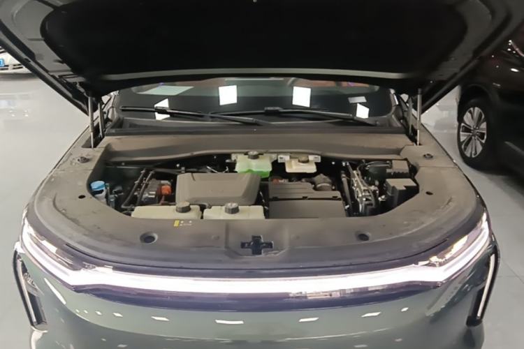Used GAC Trumpchi Xiangwang S7 2025 180km Ultra All-Wheel Drive LiDAR Edition Engine Bay
