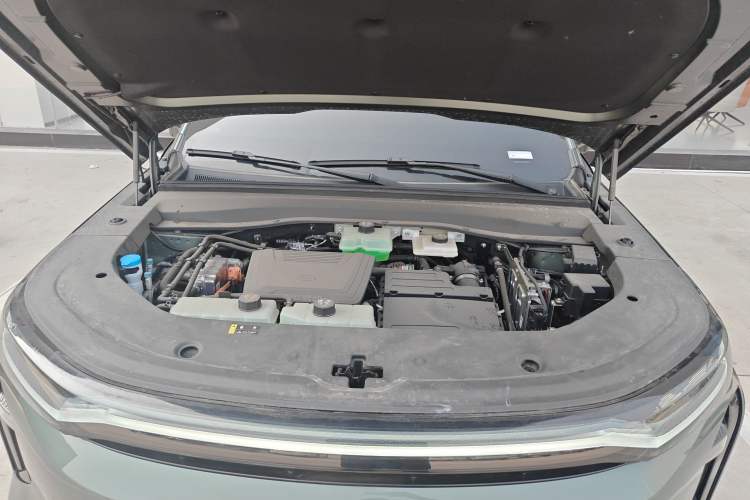Used GAC Trumpchi Xiangwang S7 2025 180km Ultra All-Wheel Drive LiDAR Edition Engine Bay