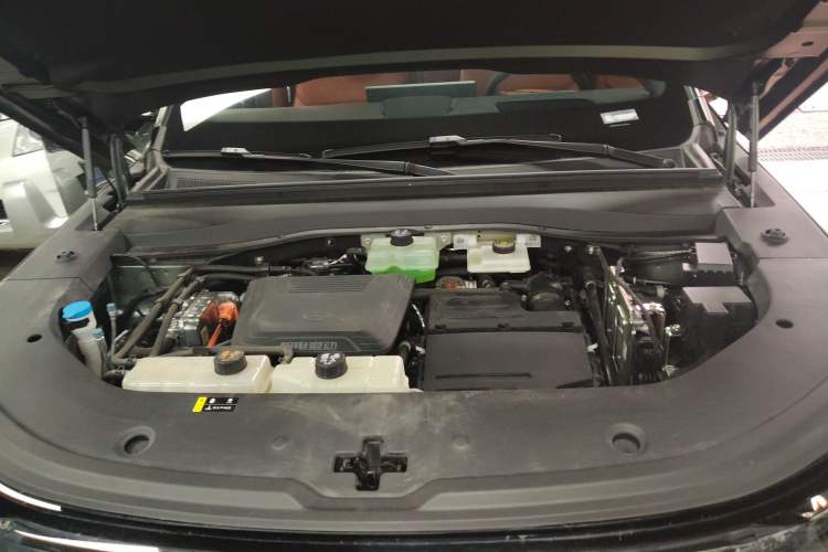 Used GAC Trumpchi Xiangwang S7 2025 180km Ultra All-Wheel Drive LiDAR Edition Engine Bay