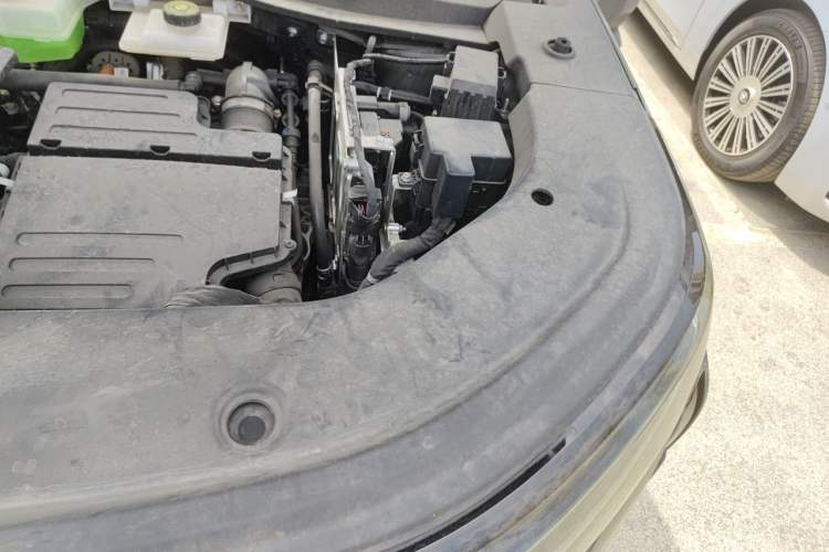 Used GAC Trumpchi Xiangwang S7 2025 180km Ultra All-Wheel Drive LiDAR Edition Engine Bay Left