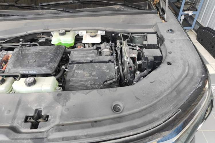 Used GAC Trumpchi Xiangwang S7 2025 180km Ultra All-Wheel Drive LiDAR Edition Engine Bay Left