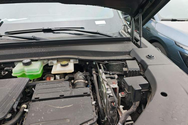 Used GAC Trumpchi Xiangwang S7 2025 180km Ultra All-Wheel Drive LiDAR Edition Engine Bay Left