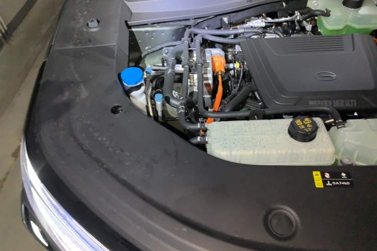 Used GAC Trumpchi Xiangwang S7 2025 205 km Max Version Engine Bay Right