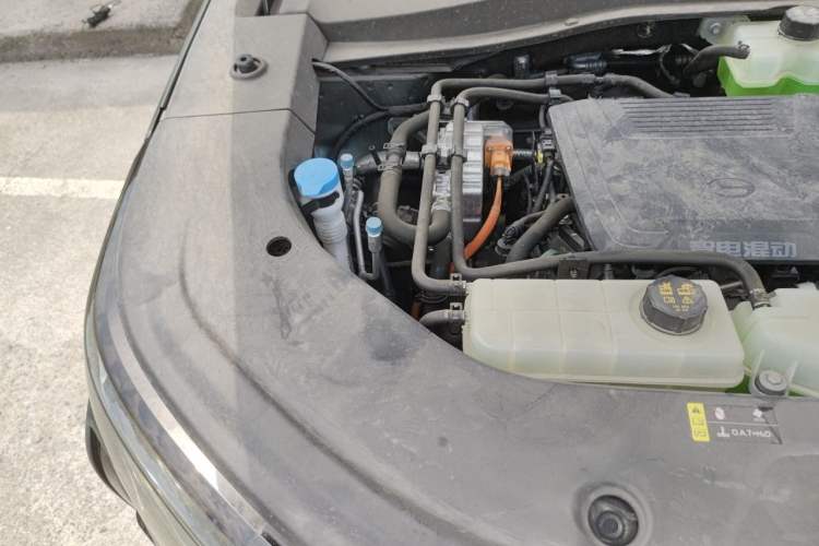 Used GAC Trumpchi Xiangwang S7 2025 180km Ultra All-Wheel Drive LiDAR Edition Engine Bay Right