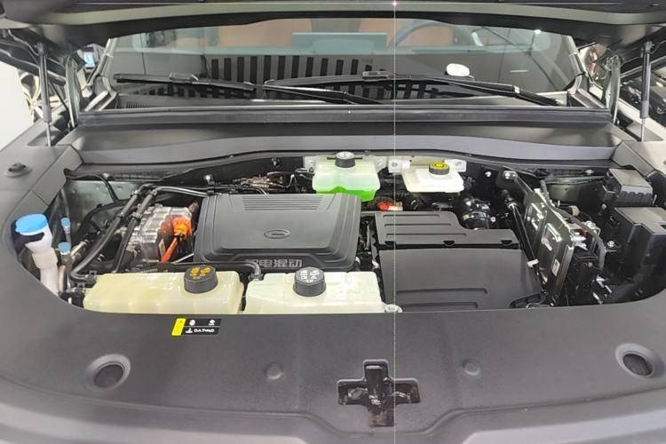 Used GAC Trumpchi Xiangwang S7 2025 180km Ultra All-Wheel Drive LiDAR Edition Engine Bay