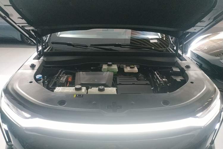 Used GAC Trumpchi Xiangwang S7 2025 180km Ultra All-Wheel Drive LiDAR Edition Engine Bay
