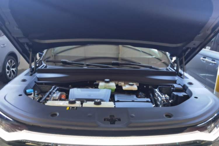 Used GAC Trumpchi Xiangwang S7 2025 180km Ultra All-Wheel Drive LiDAR Edition Engine Bay
